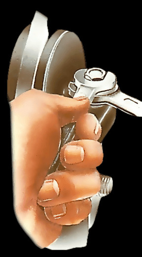 Adjusting a disc-pad handbrake system